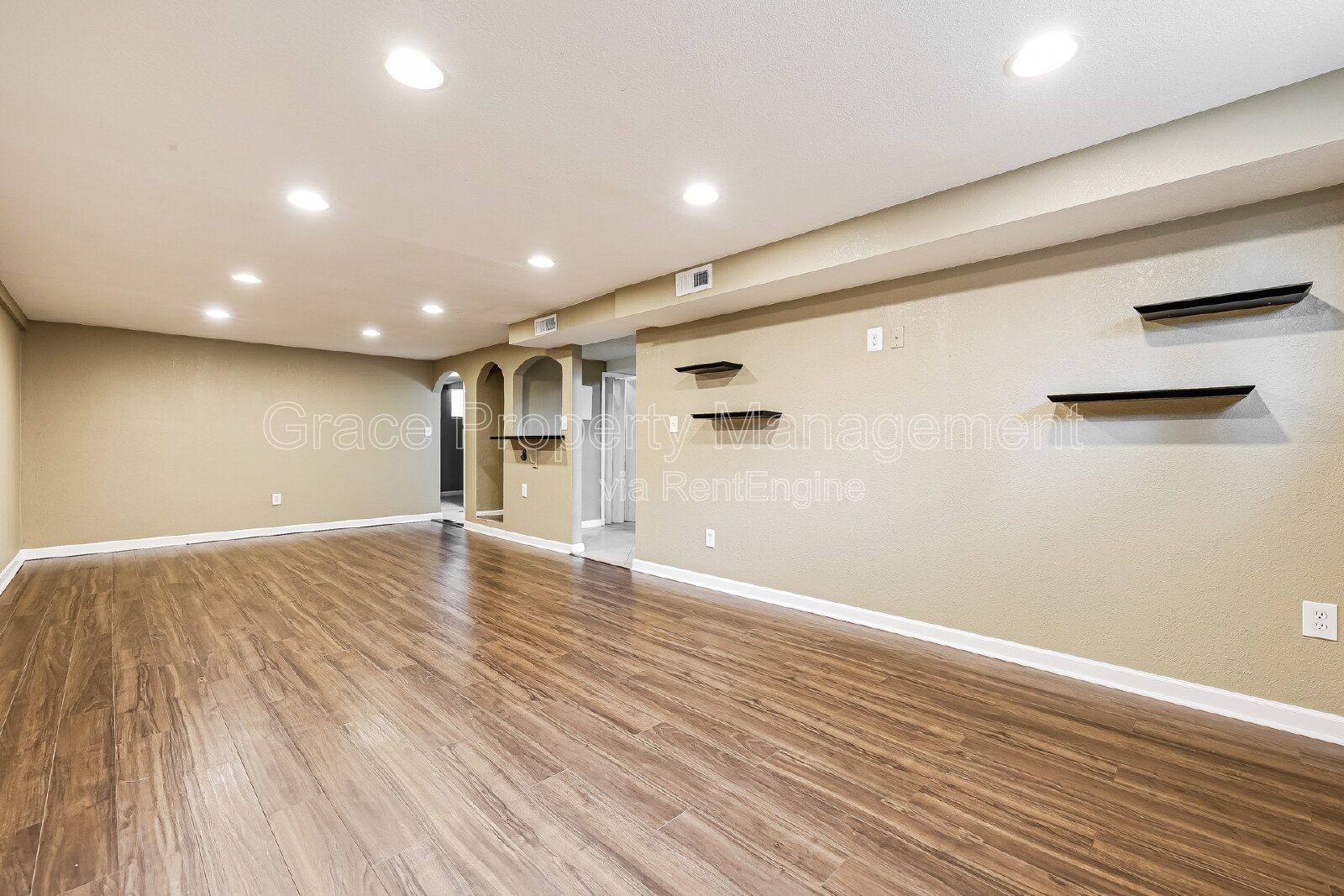 Gallery Image 14