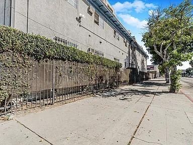 Gallery Image 13