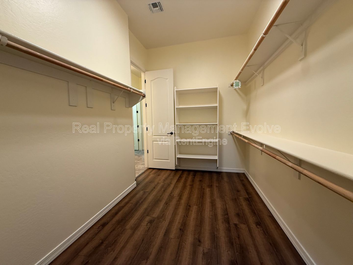 Gallery Image 19