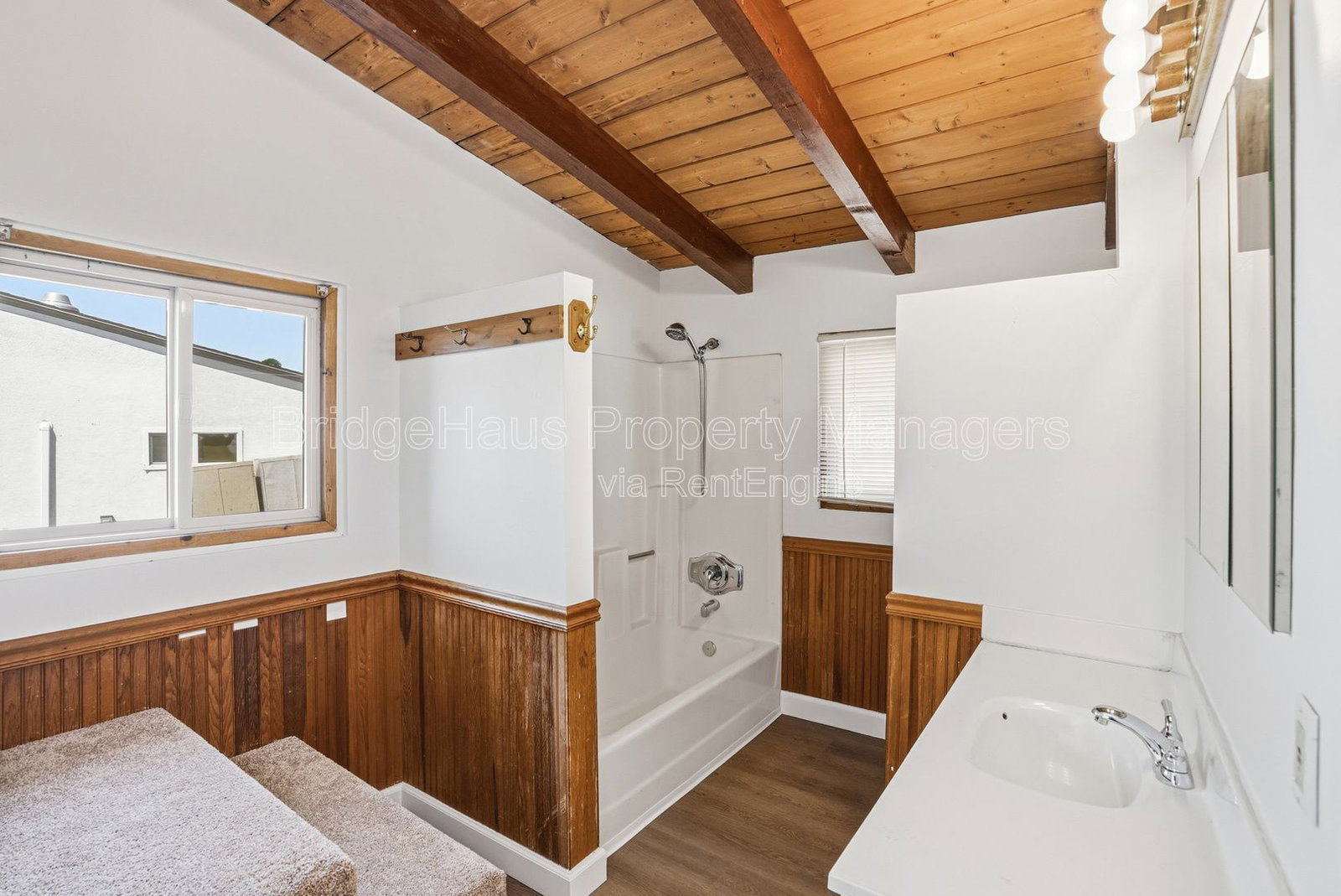 Gallery Image 25
