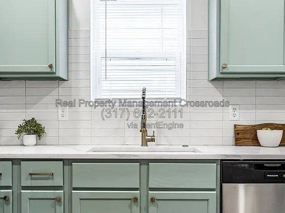 Gallery Image 18