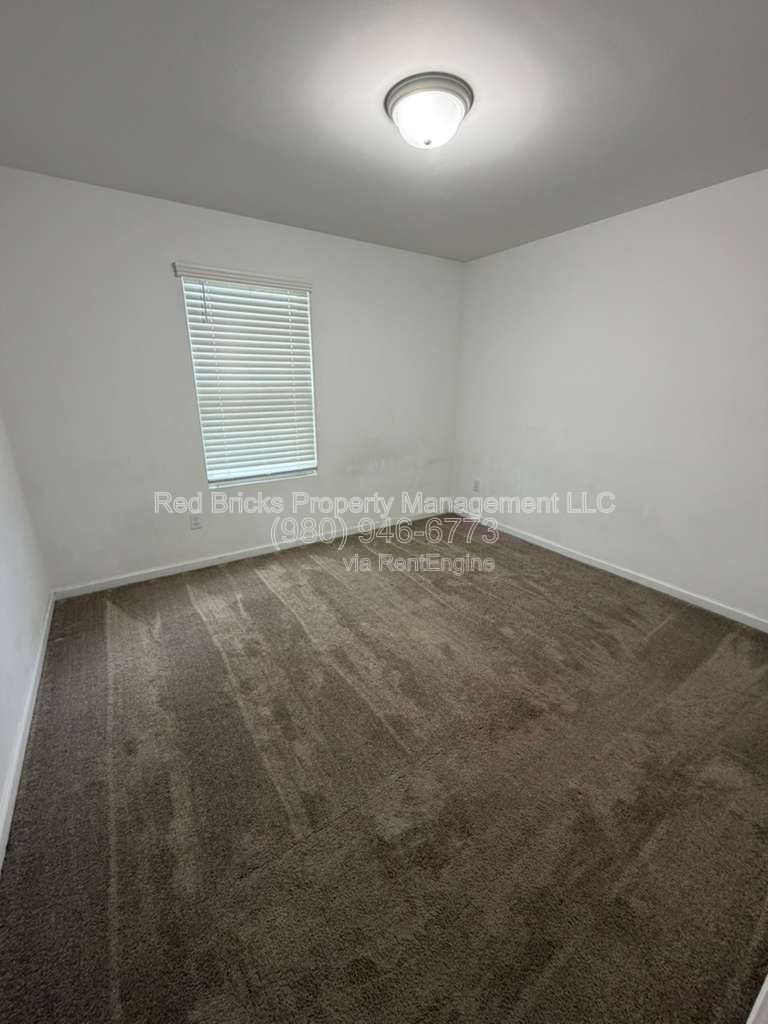Gallery Image 33