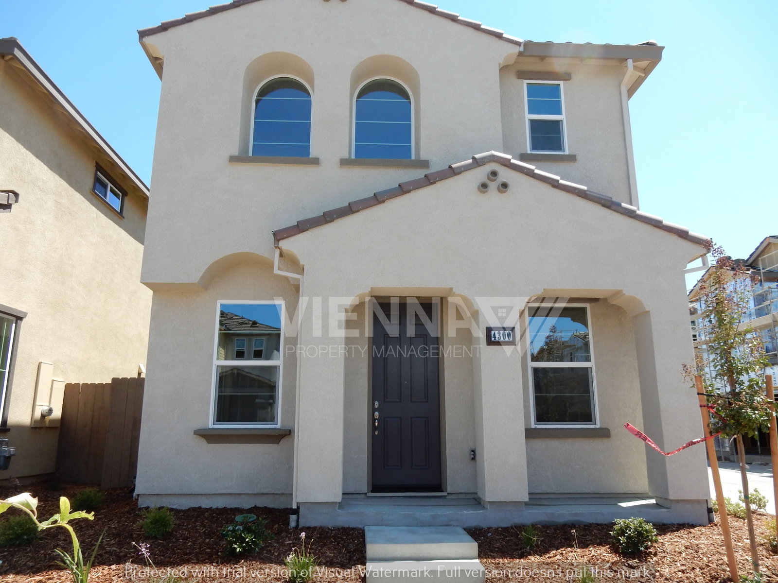 Gallery Image 0