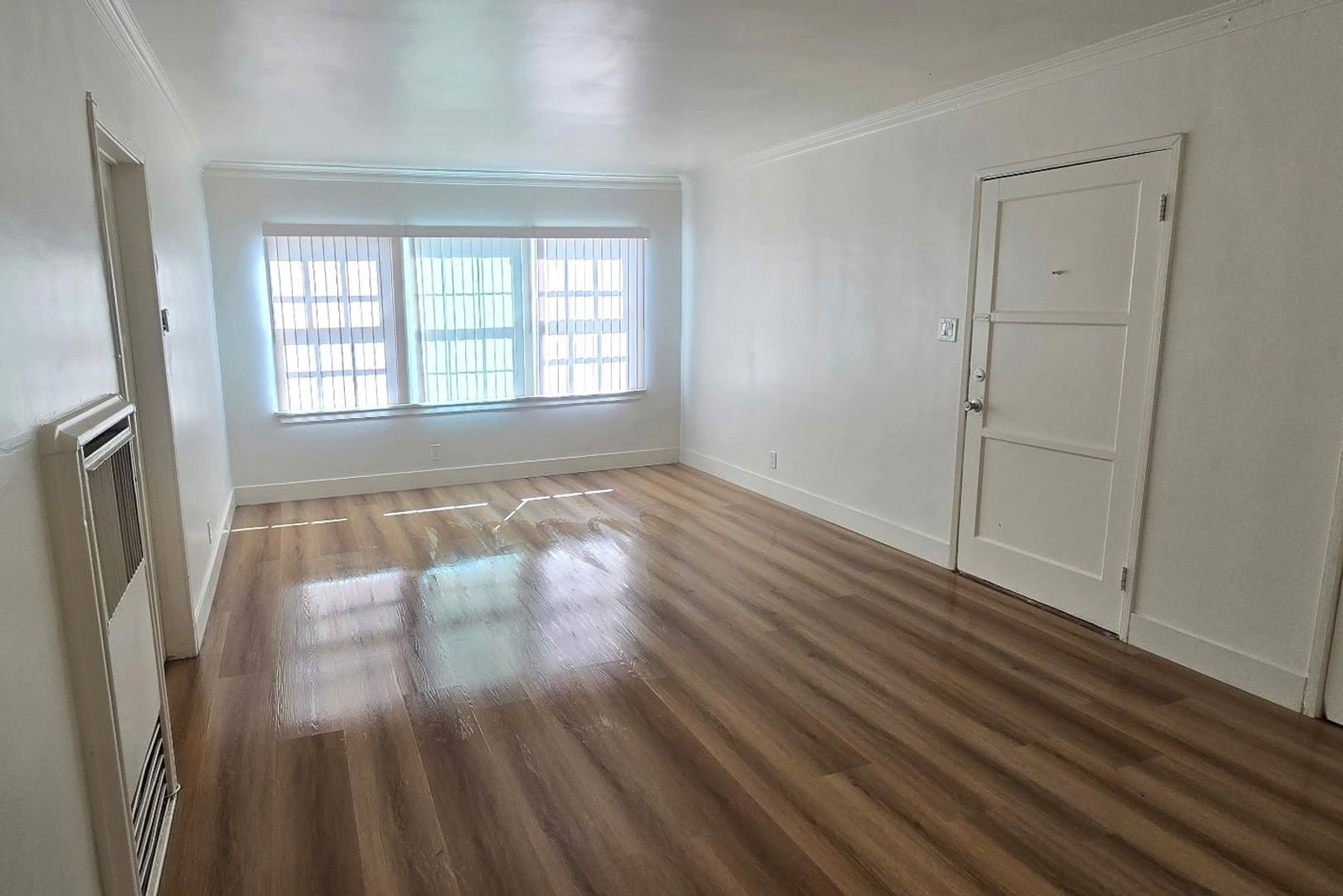 Gallery Image 0