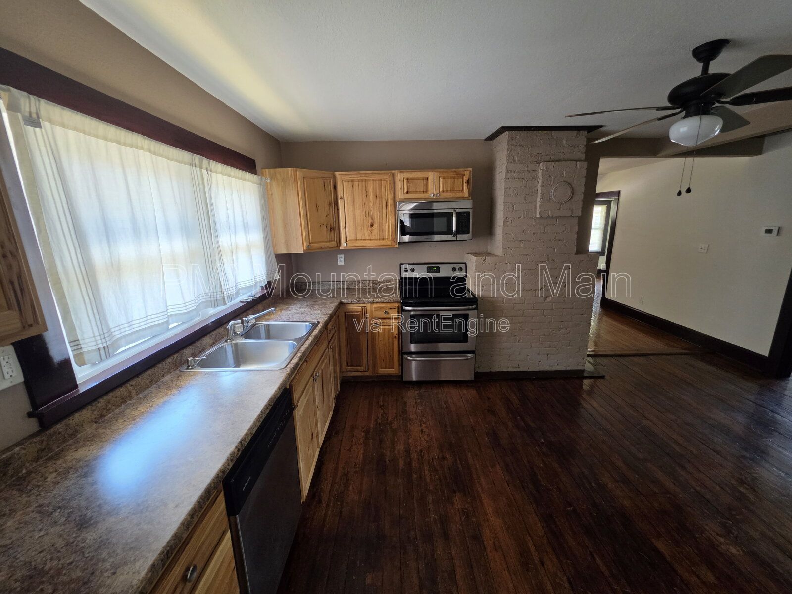Gallery Image 17