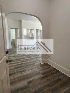 Gallery Image 0
