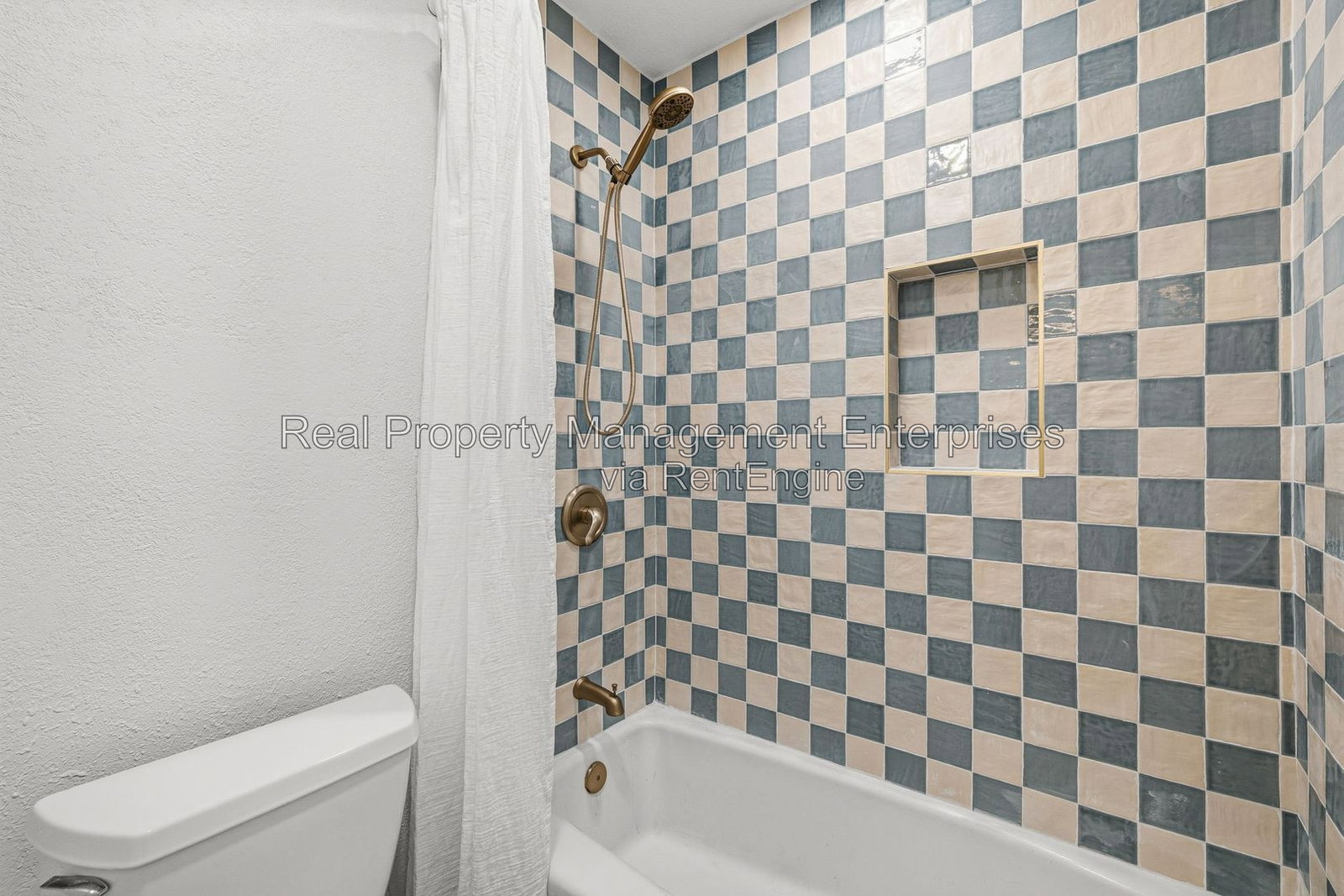 Gallery Image 33