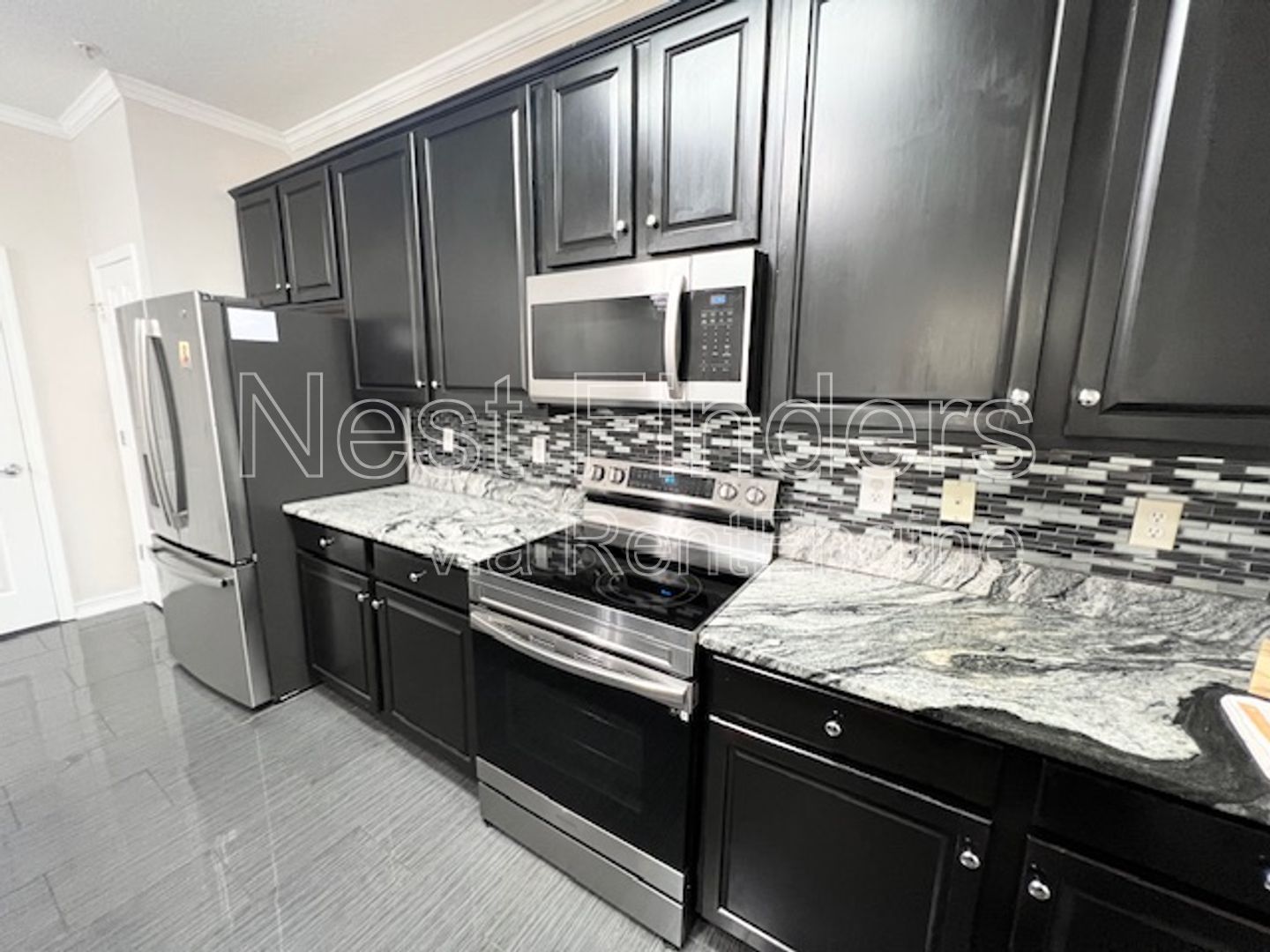 Gallery Image 0