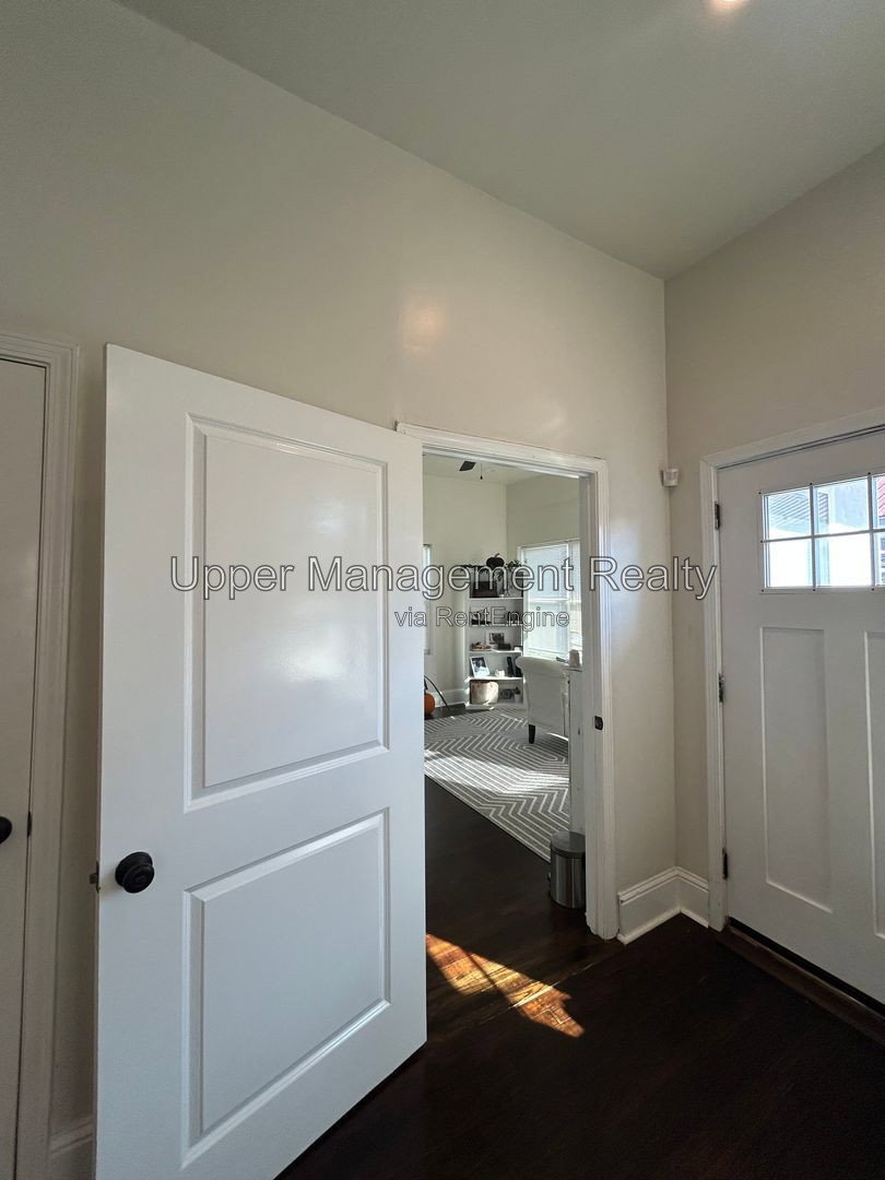 Gallery Image 17