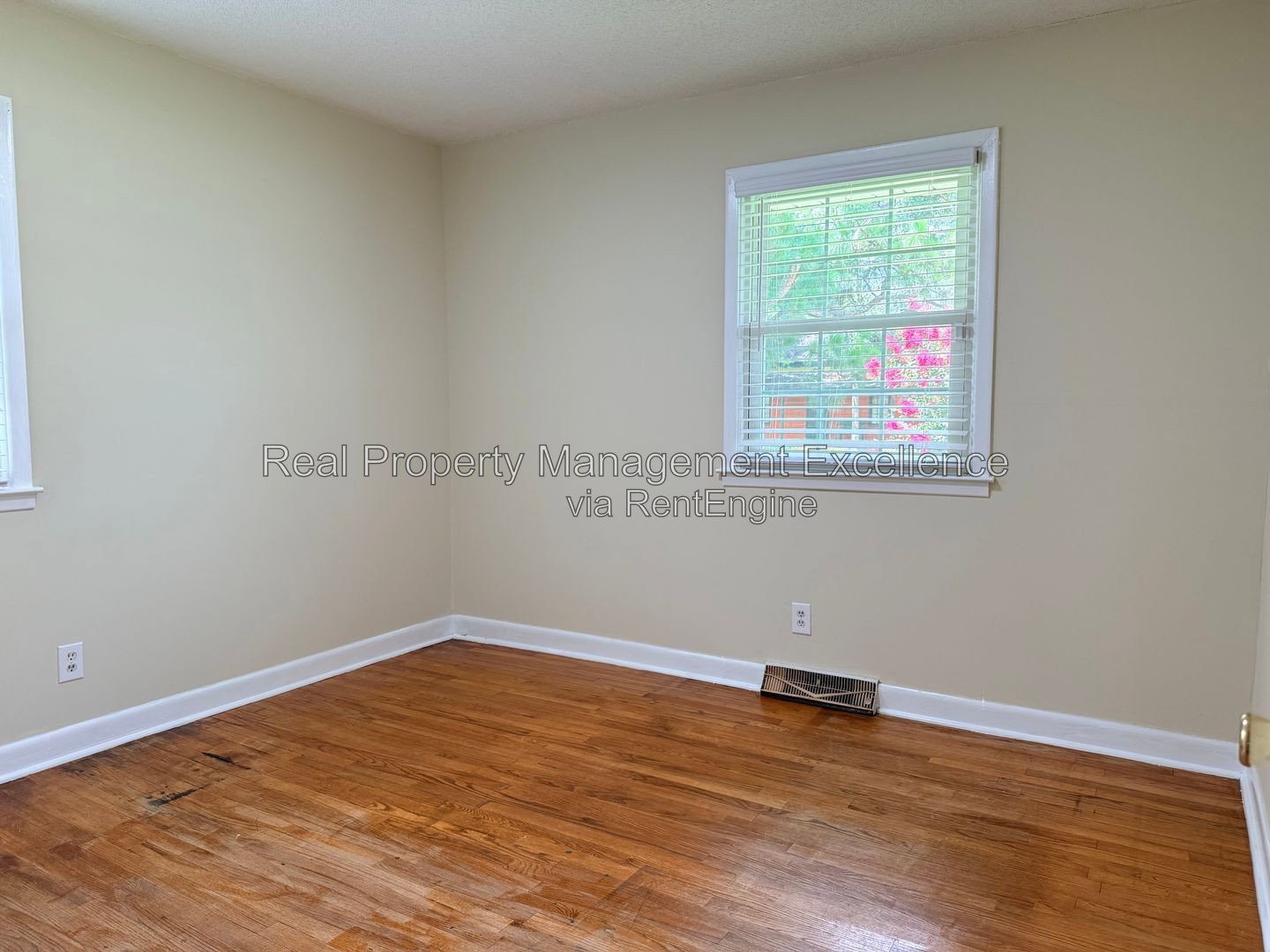 Gallery Image 30