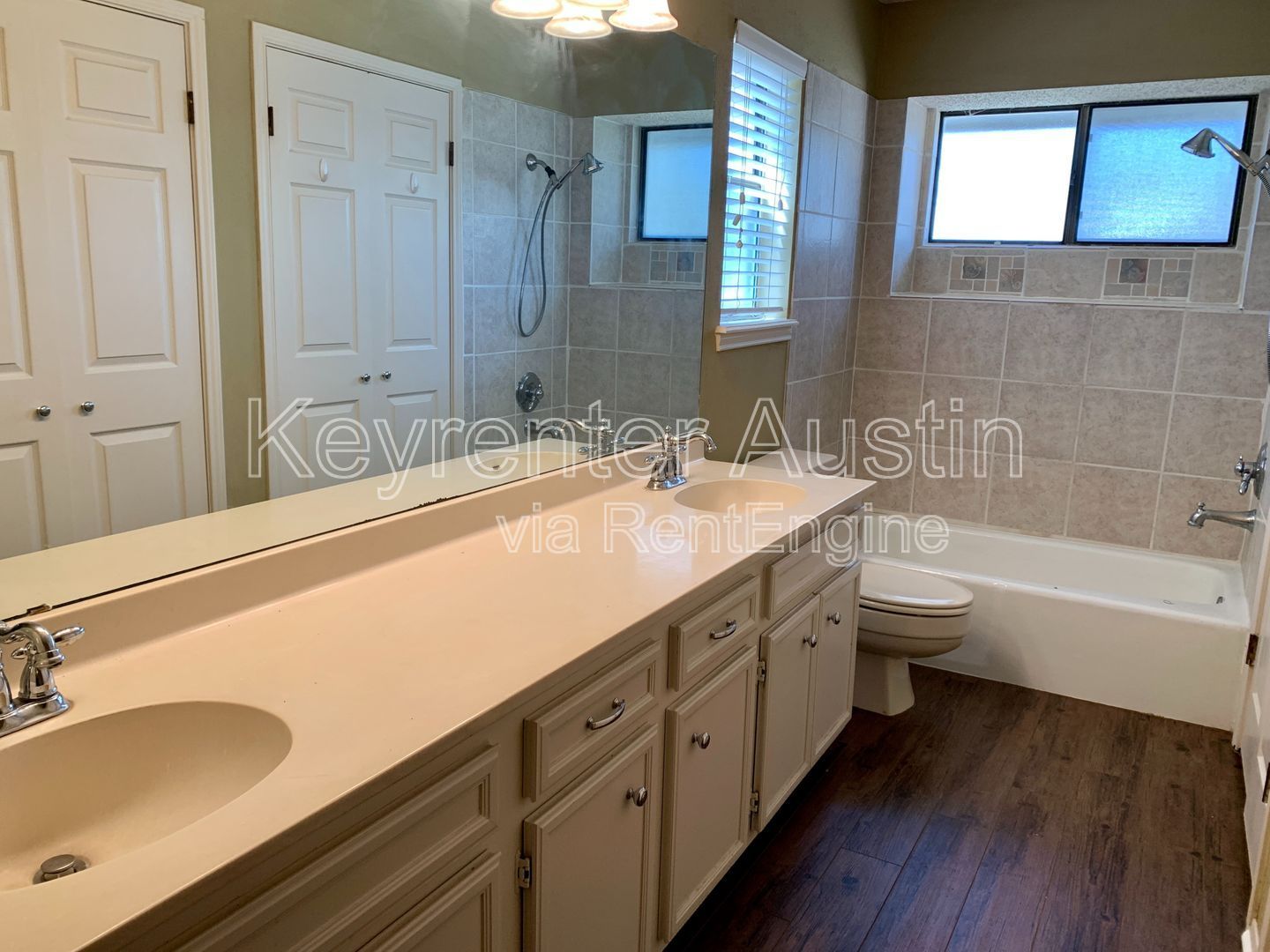 Gallery Image 13