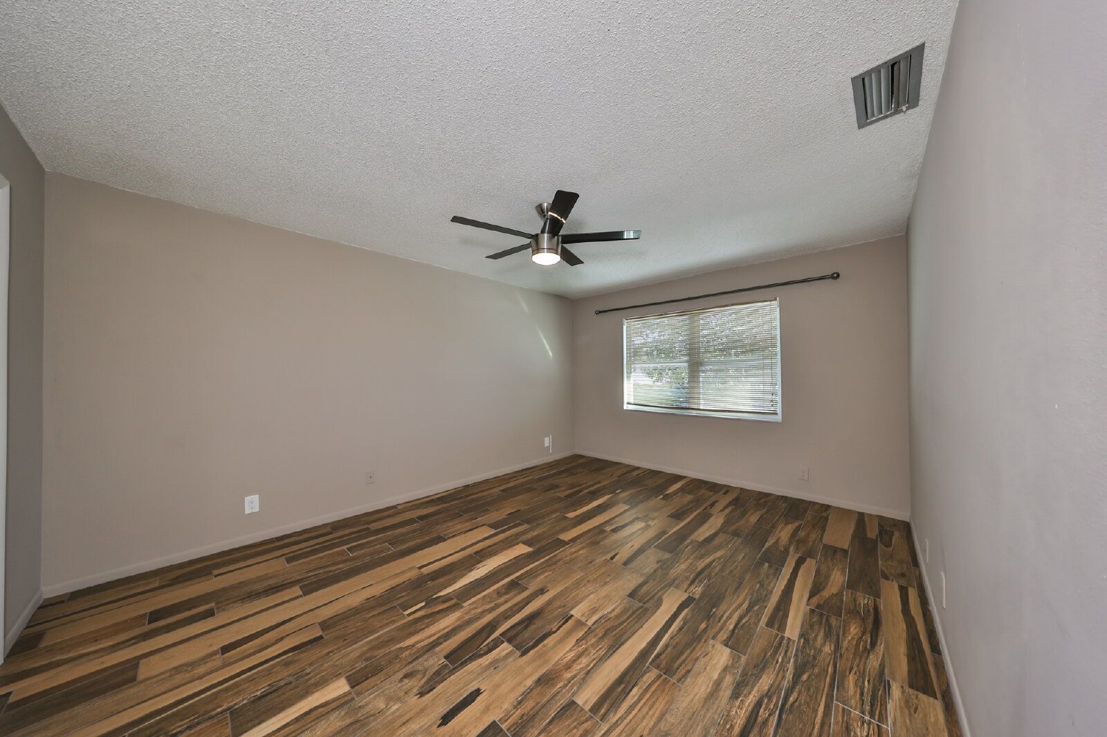 Gallery Image 19