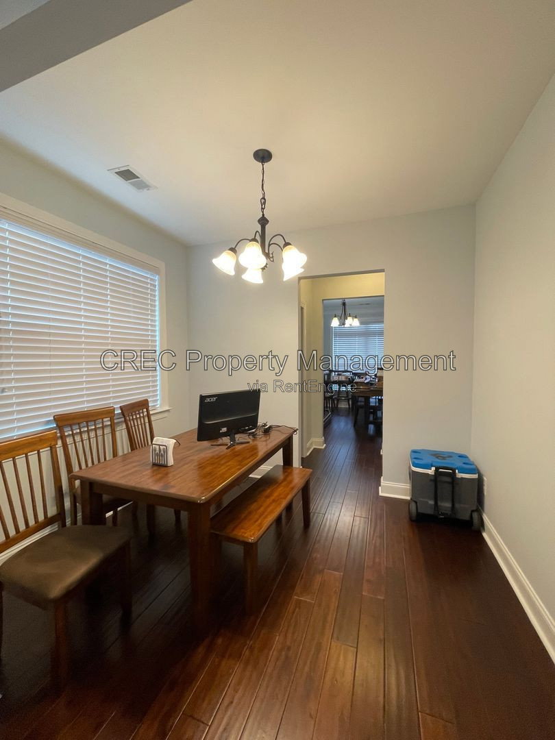 Gallery Image 8