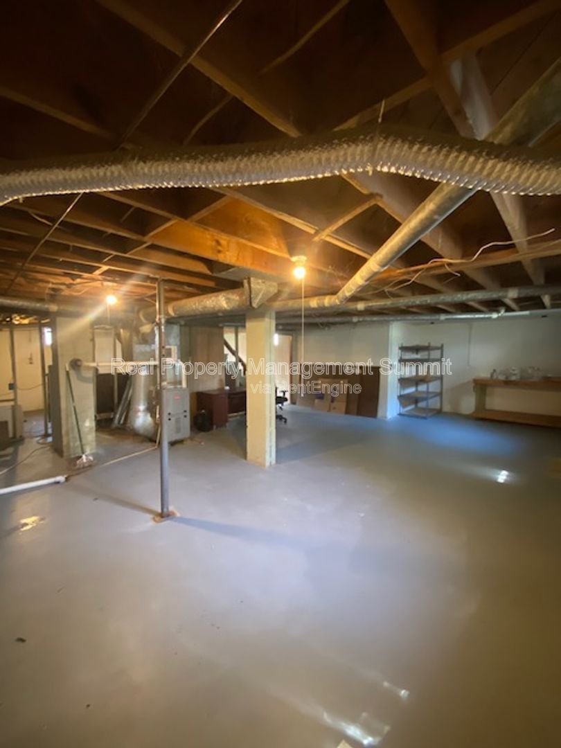 Gallery Image 18