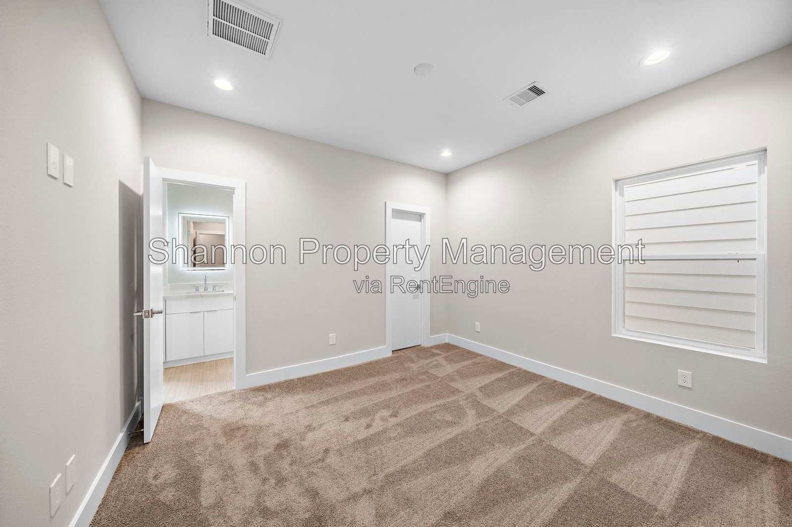 Gallery Image 31