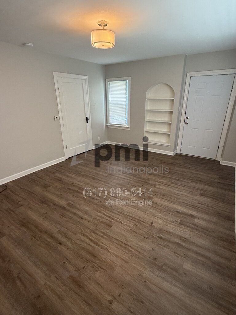 Gallery Image 16