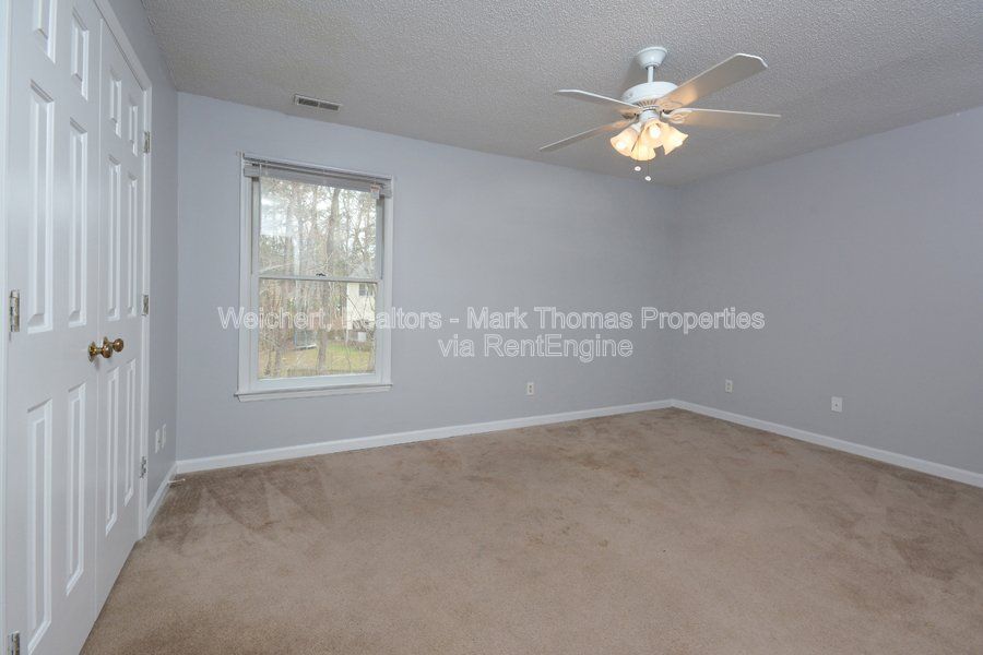 Gallery Image 19
