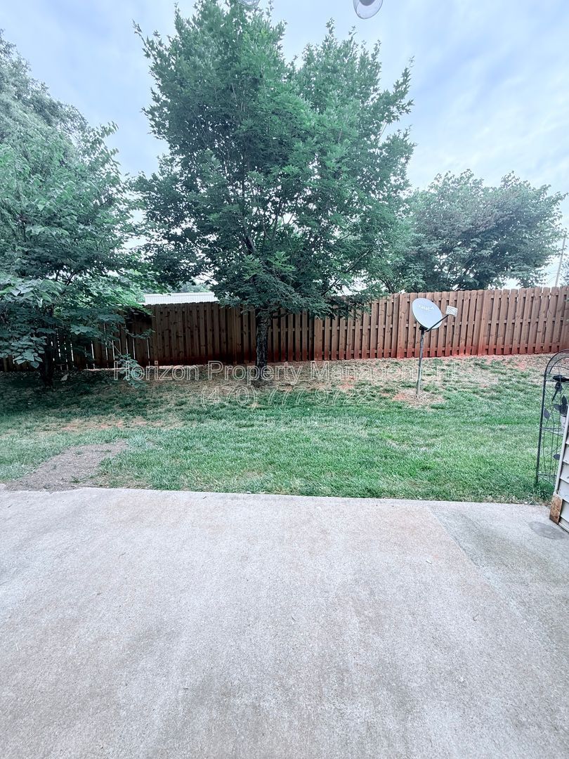 Gallery Image 13