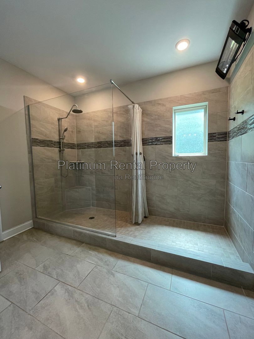 Gallery Image 44