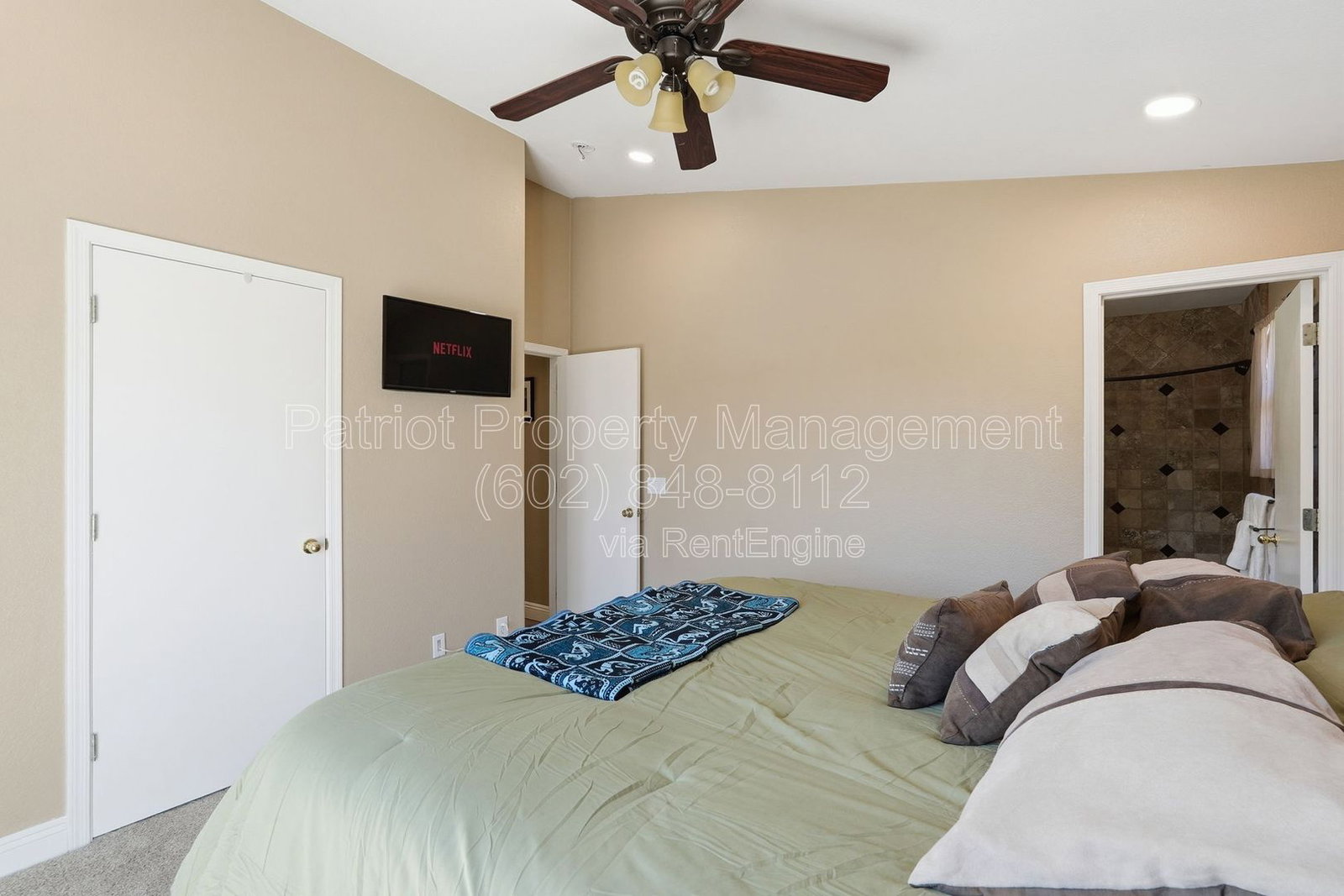 Gallery Image 16