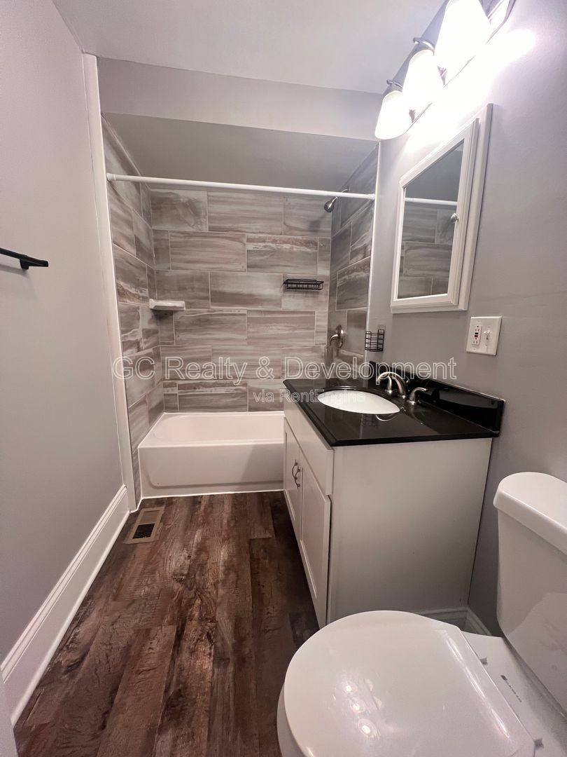 Gallery Image 15