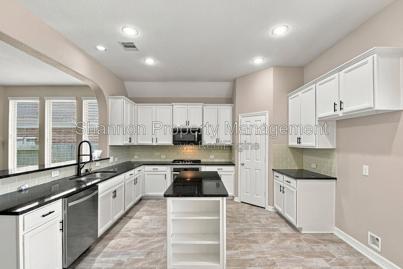 Gallery Image 18