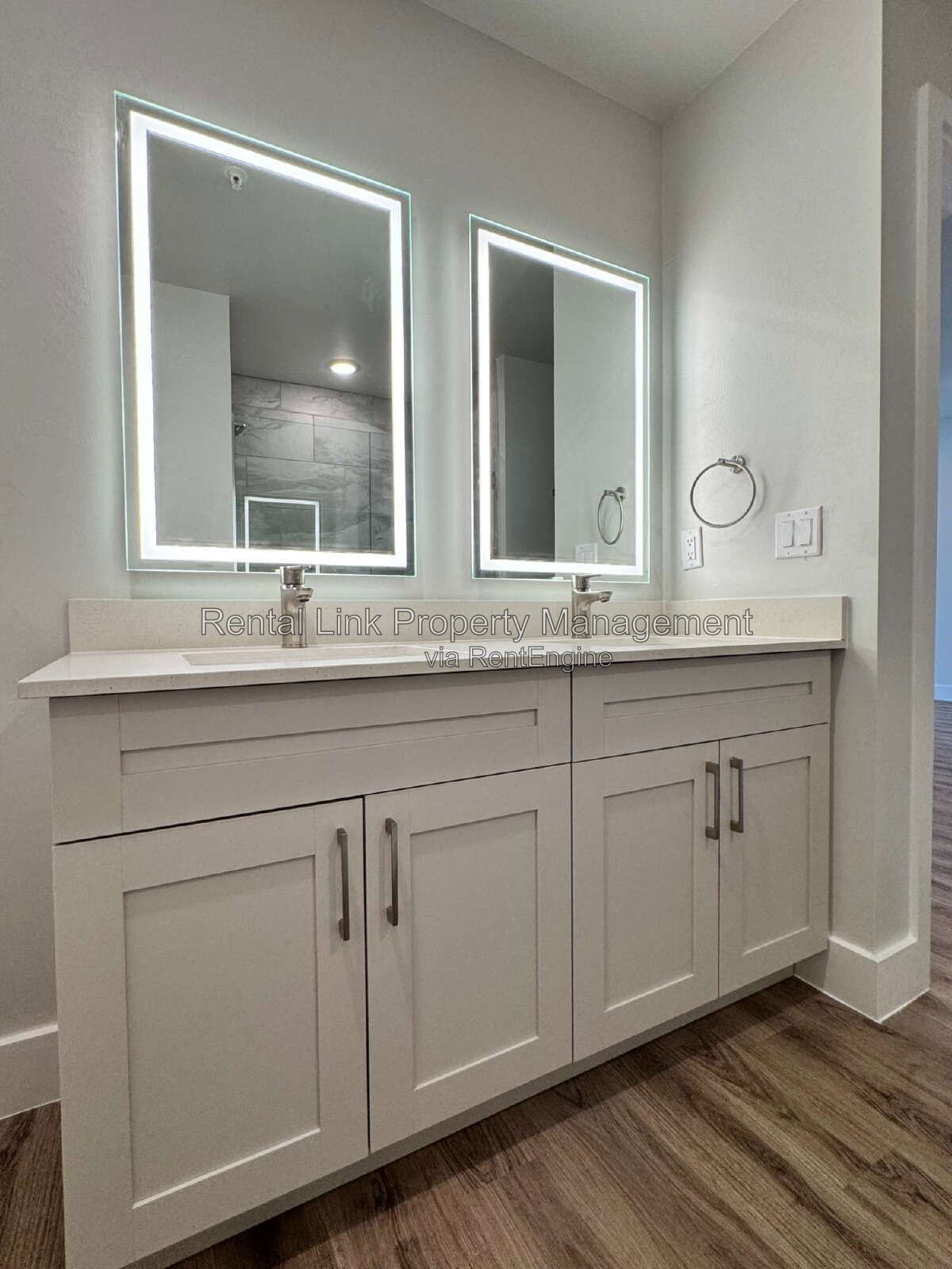 Gallery Image 17