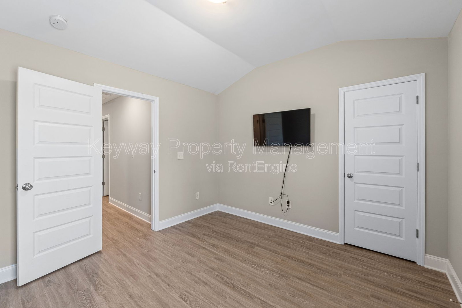 Gallery Image 17