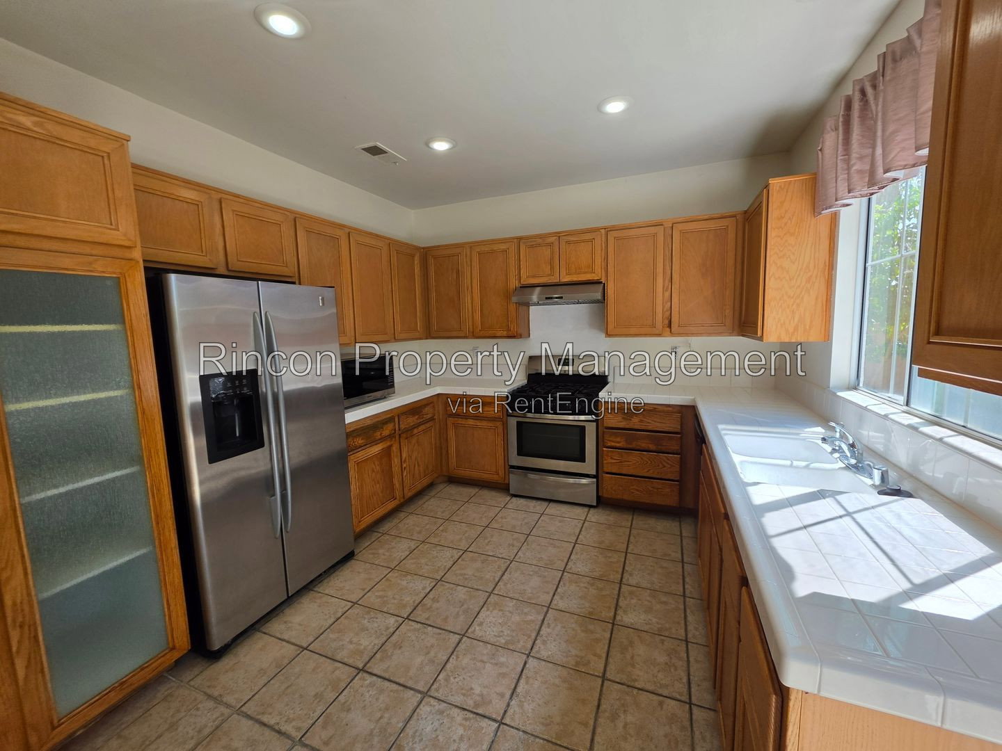 Gallery Image 0