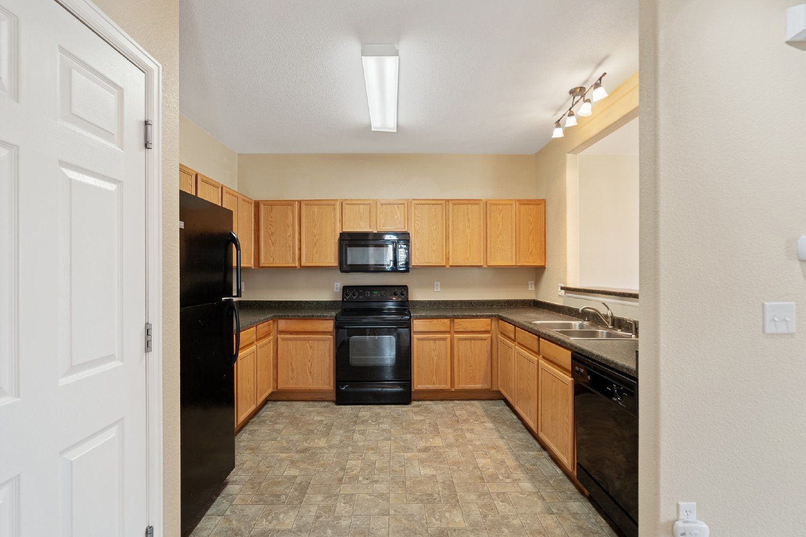 Gallery Image 9