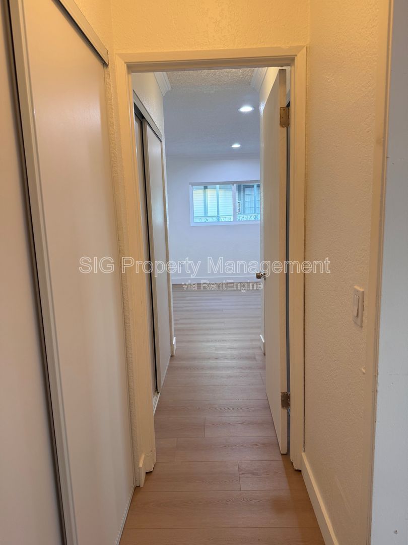 Gallery Image 14