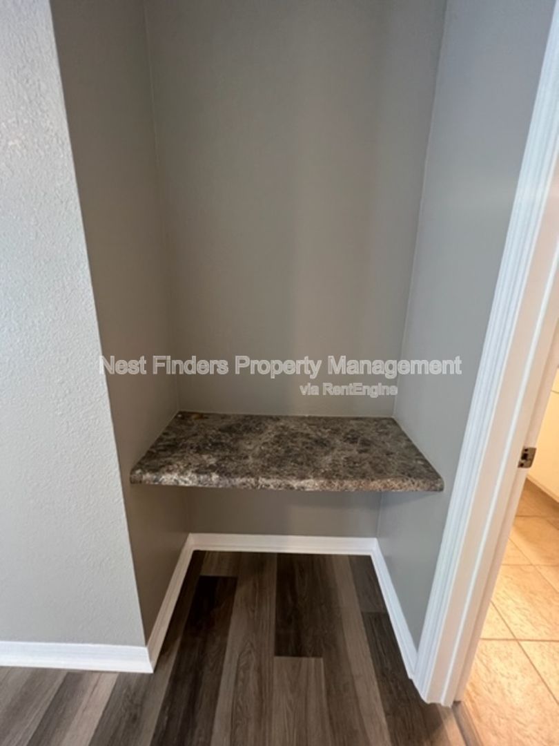 Gallery Image 16