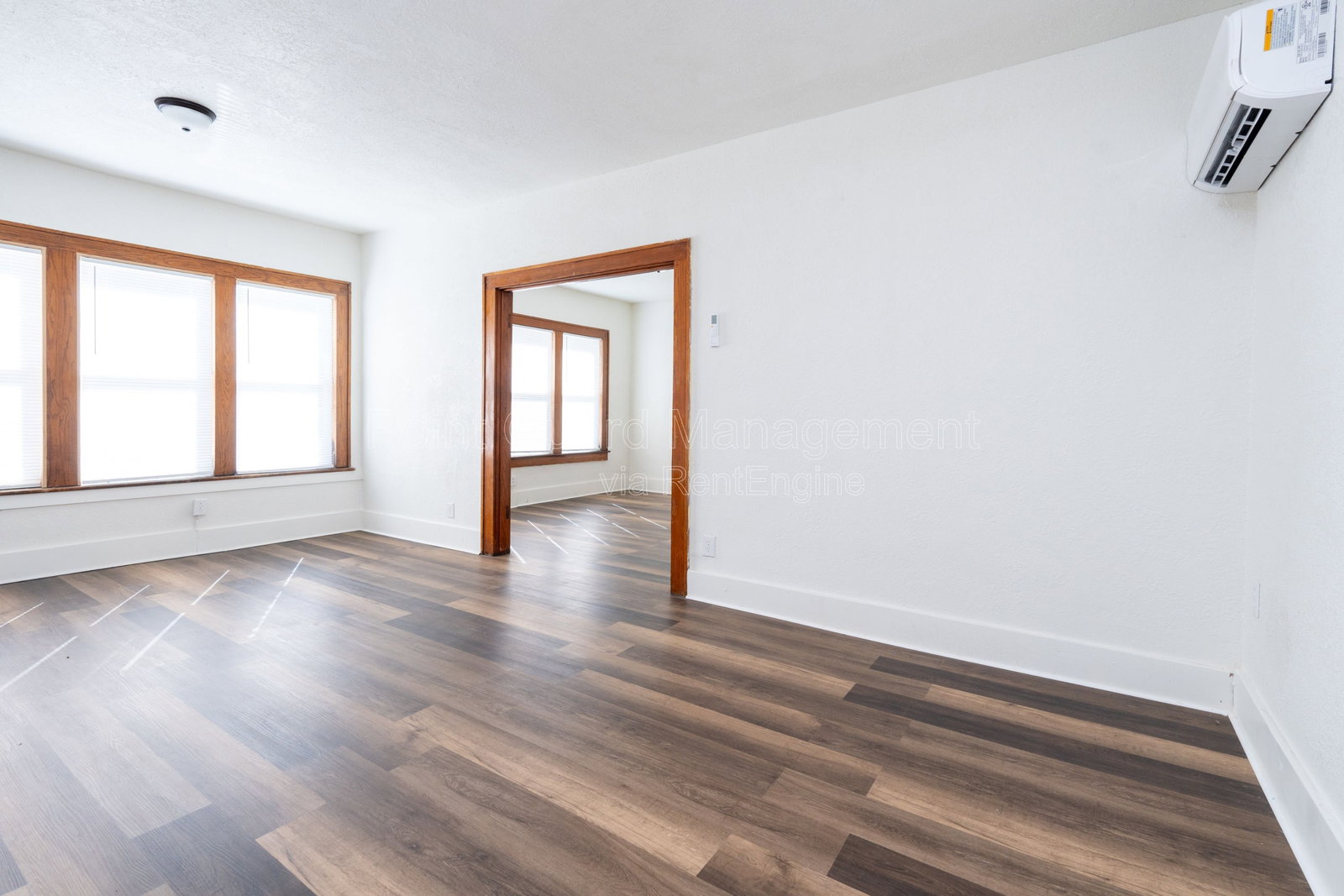 Gallery Image 0