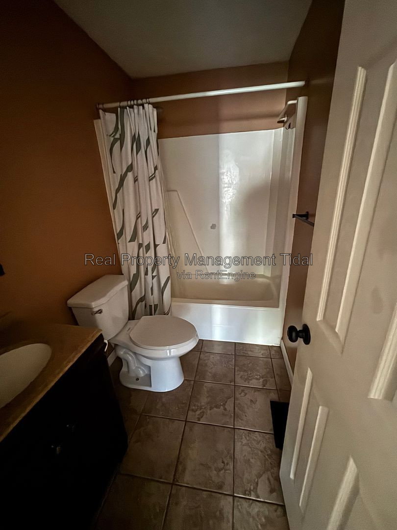 Gallery Image 16