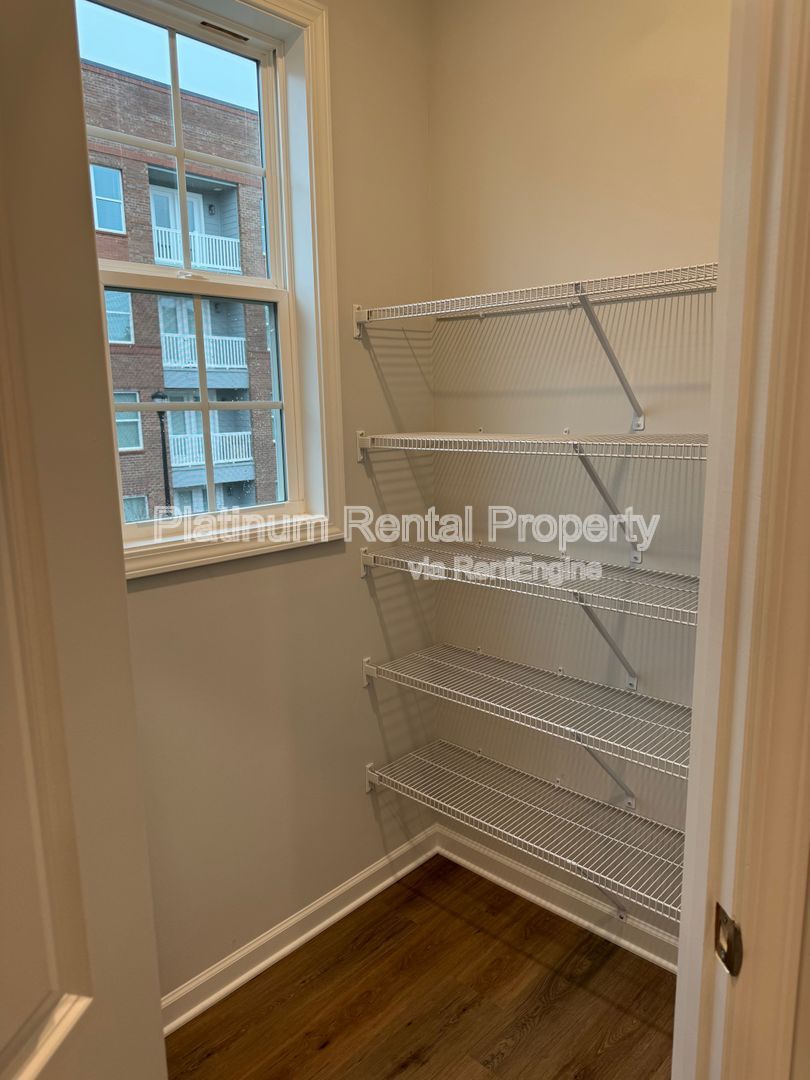 Gallery Image 17