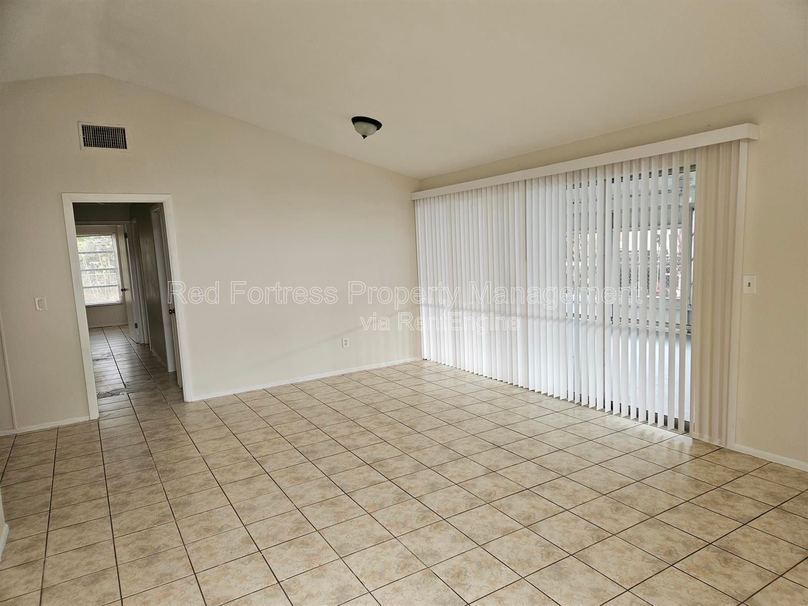 Gallery Image 0