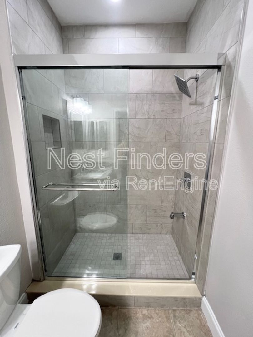 Gallery Image 14