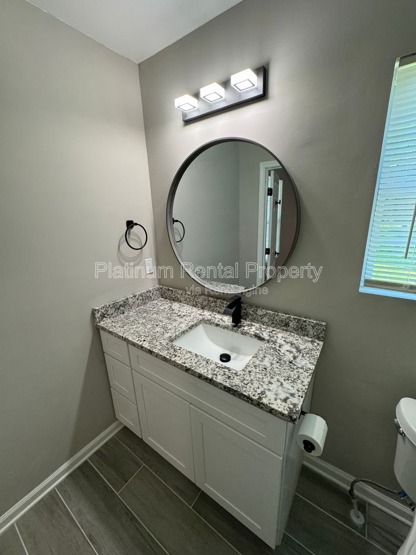 Gallery Image 14