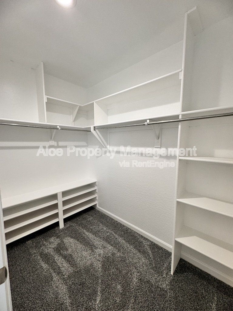 Gallery Image 31