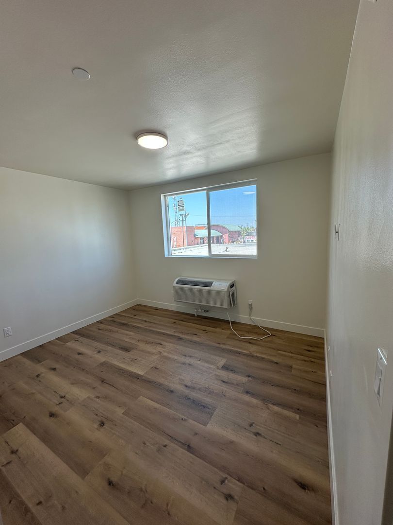 Gallery Image 12