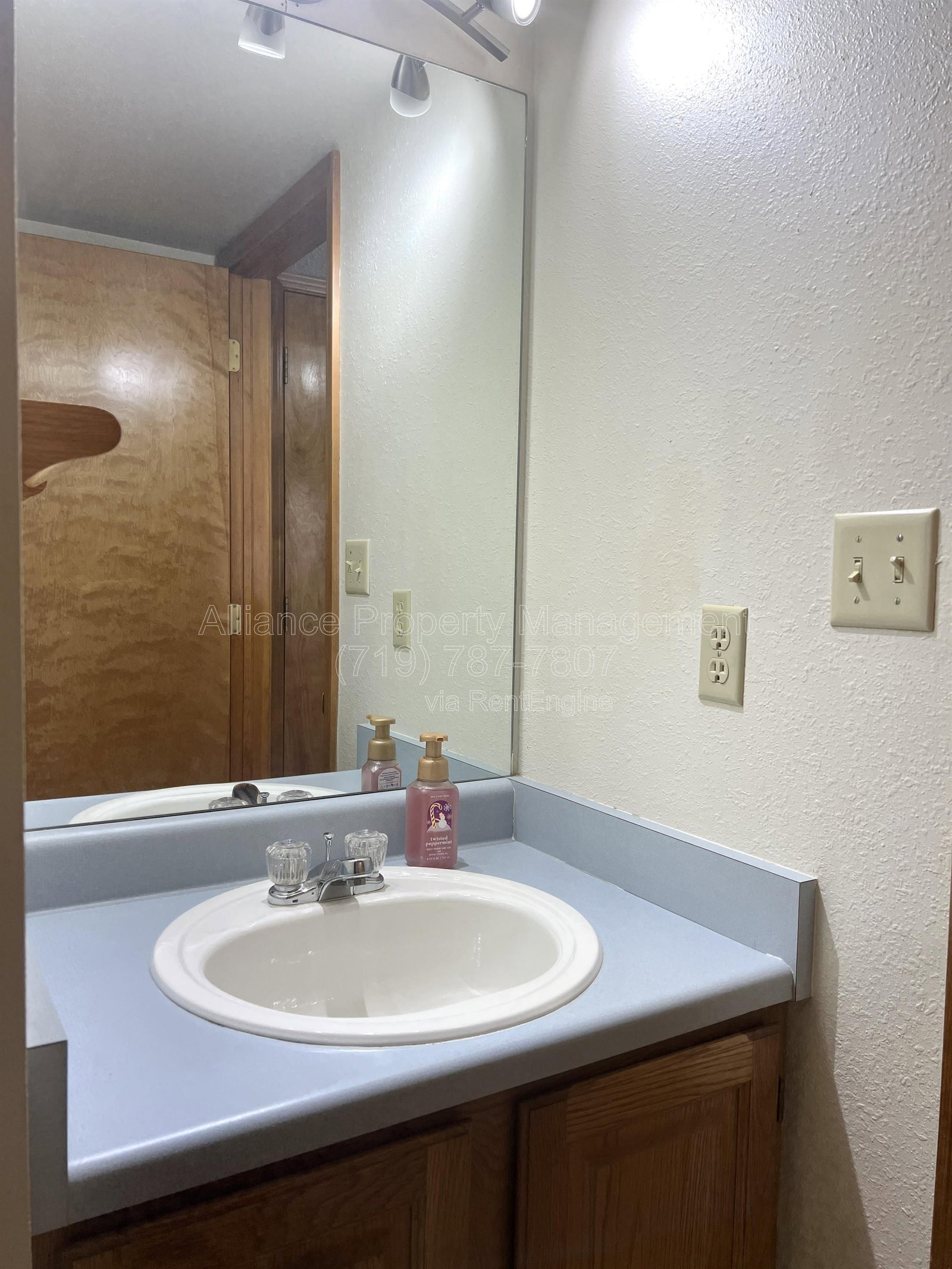 Gallery Image 17