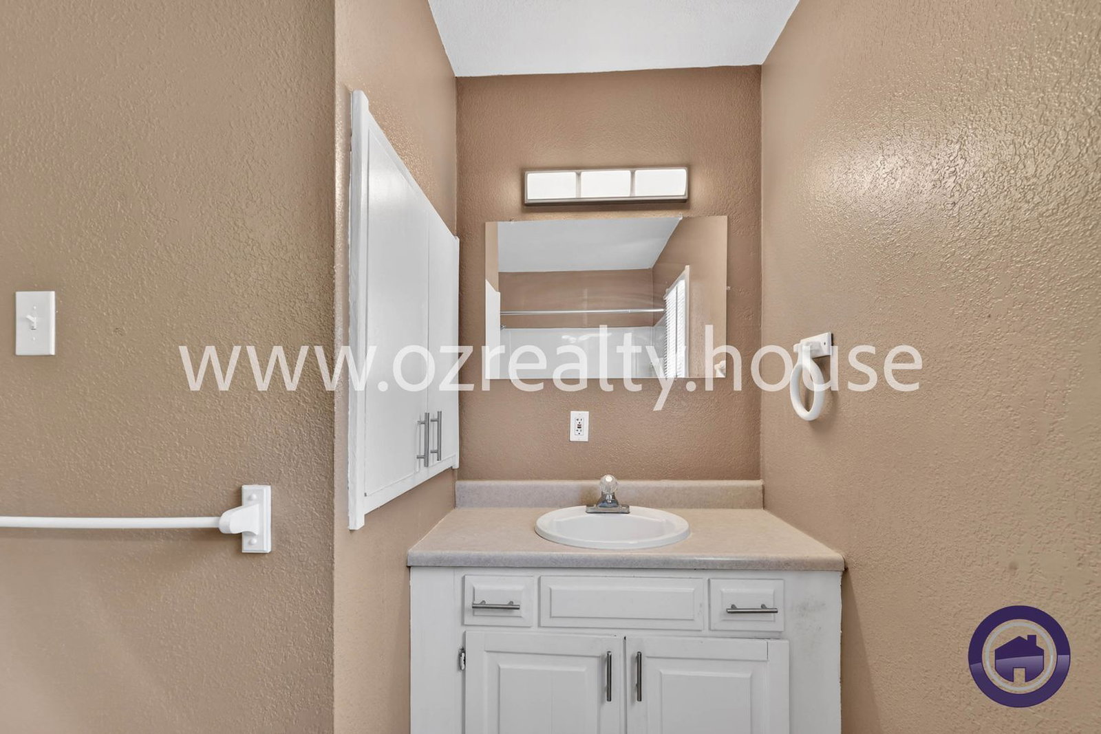Gallery Image 17