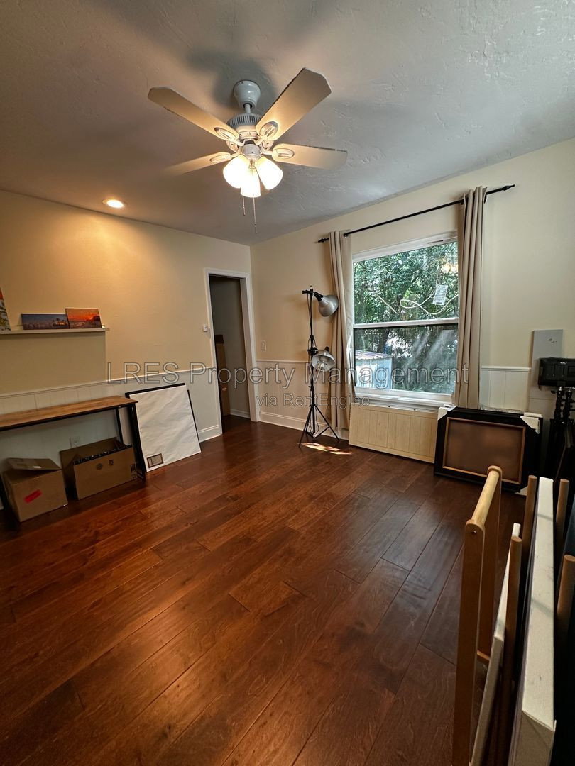 Gallery Image 39