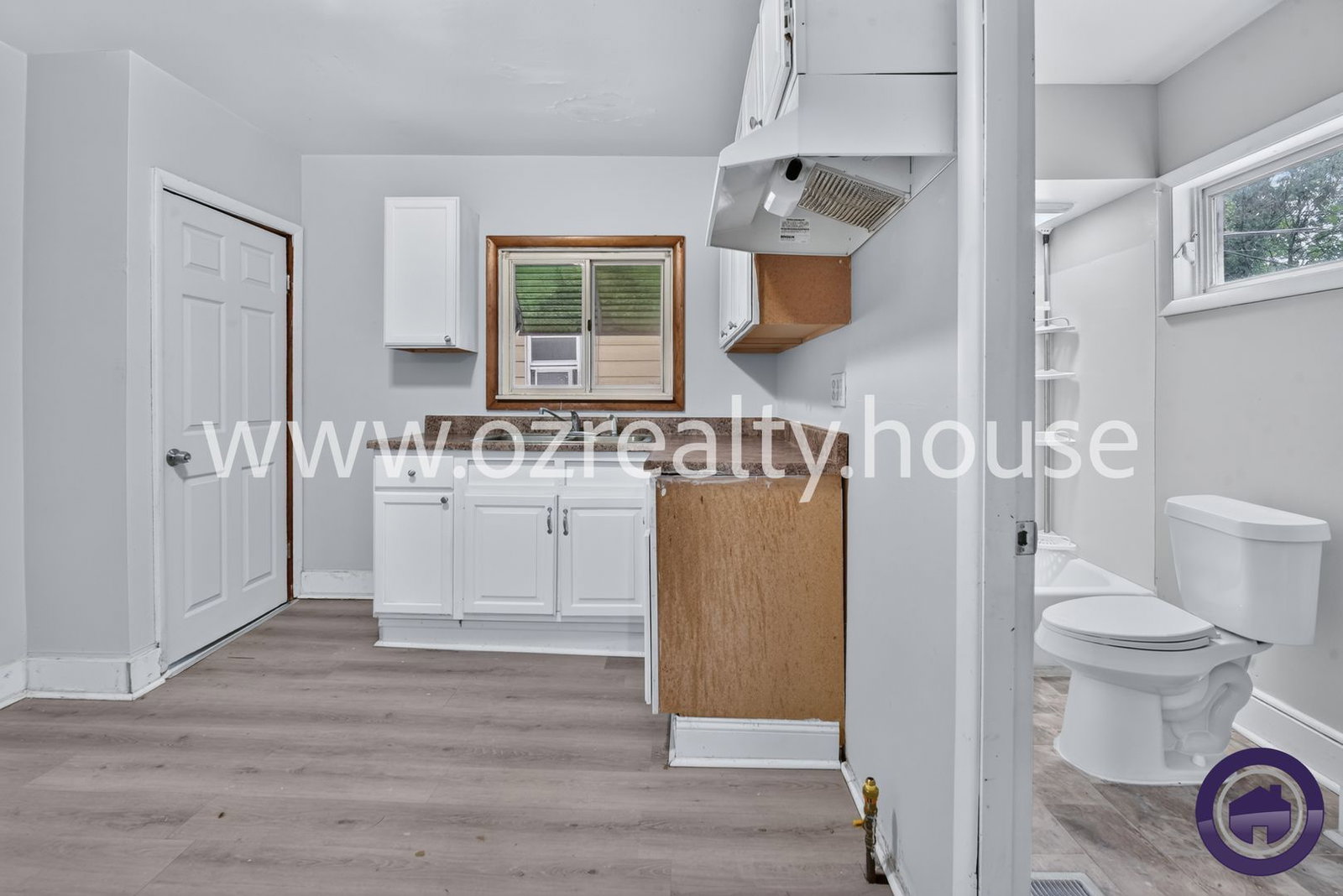 Gallery Image 16