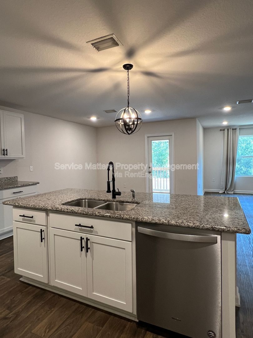 Gallery Image 14