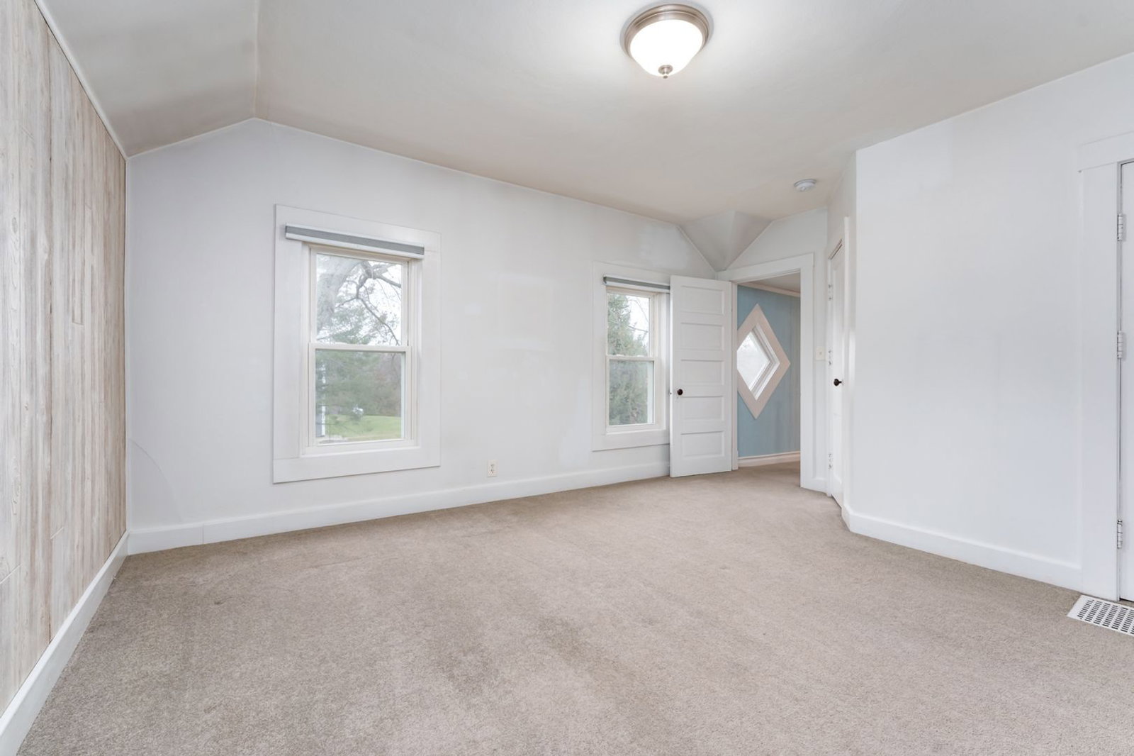 Gallery Image 16