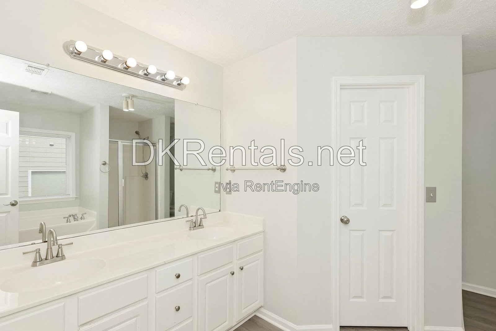 Gallery Image 19
