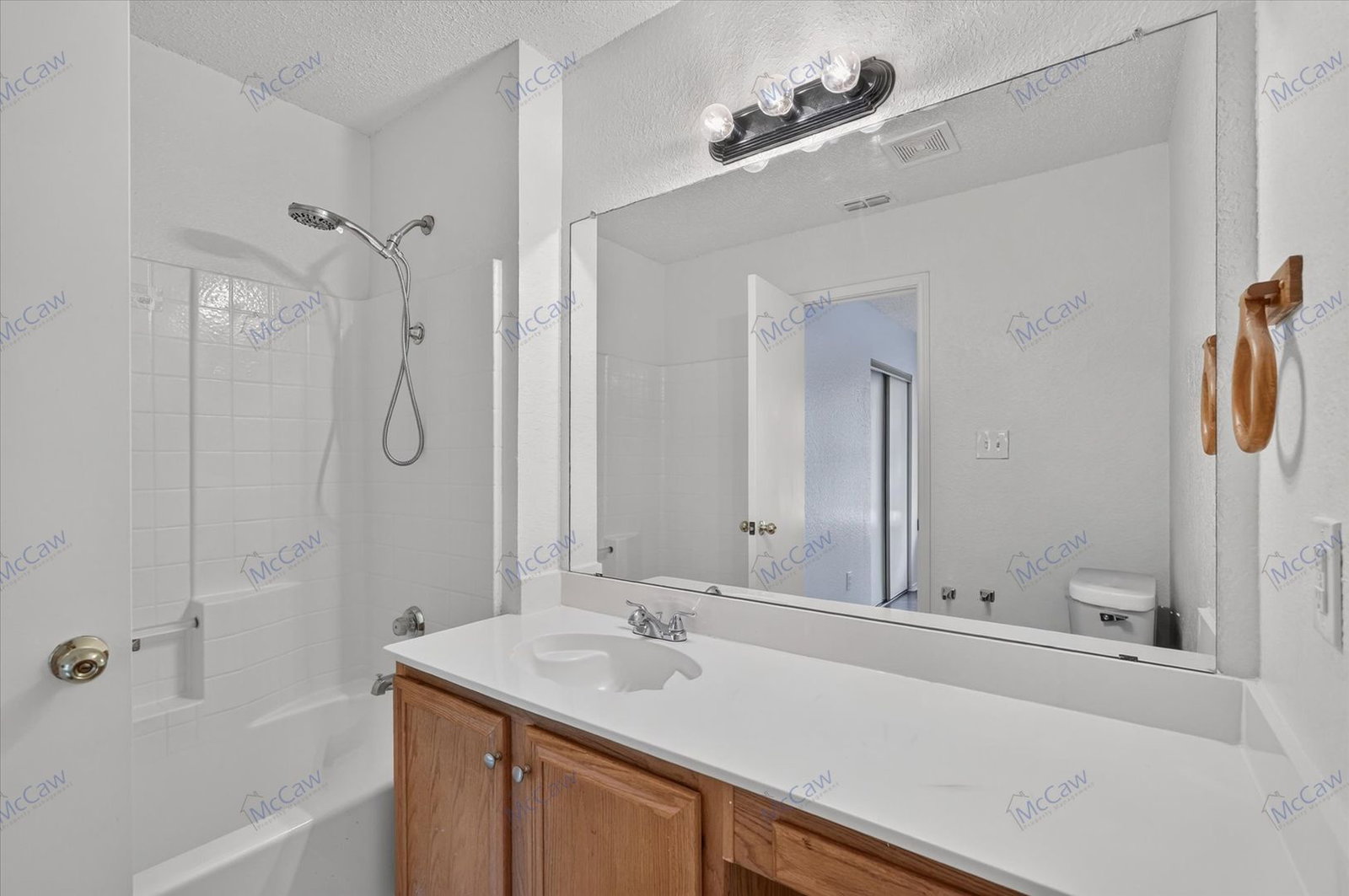 Gallery Image 19
