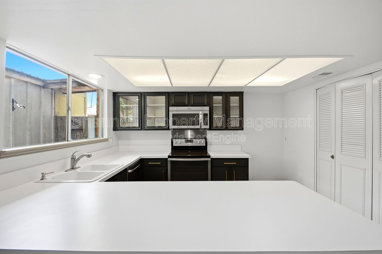Gallery Image 16