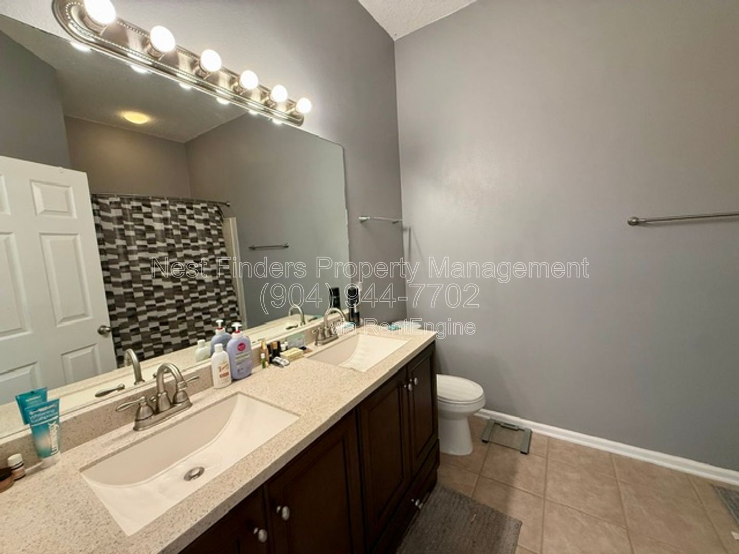 Gallery Image 17